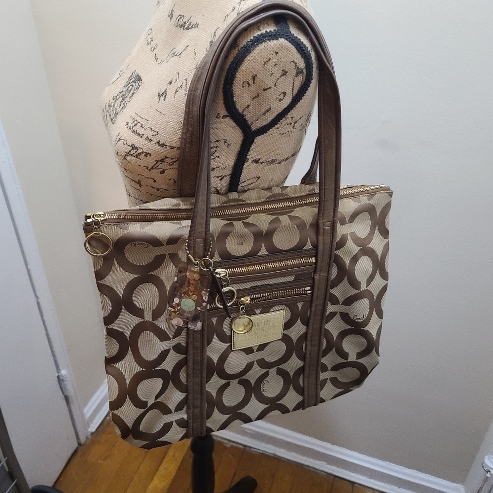 Coach poppy tote